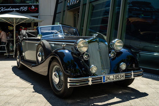 BERLIN - JUNE 09, 2018: Luxury car Horch 853A Cabriolet. Classic Days Berlin 2018.