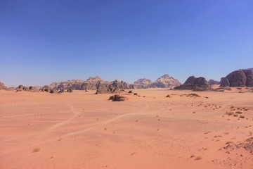 Plakat the fascinating arid and desert landscape of Wadi Rum