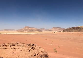 the fascinating arid and desert landscape of Wadi Rum