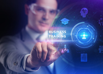 Obraz premium Business, Technology, Internet and network concept. Coaching mentoring education business training development E-learning concept.