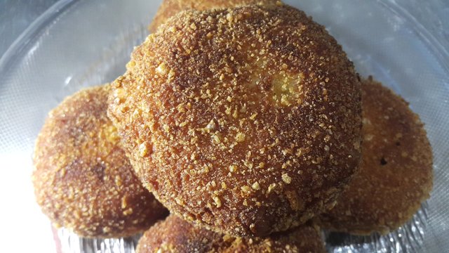 Closeup view of fried pizza bombs or pizza balls are altered form of pizza.