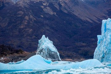  icy desert of el calafate © ViniciusCampos