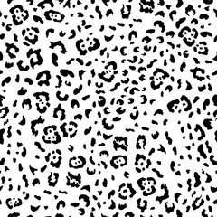 Leopard texture black and white seamless pattern. Vector illustration.