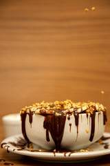 Creme de Açaí com cobertura de chocolate