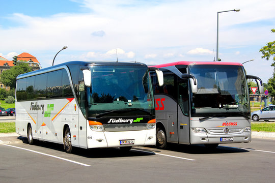 Touristic coaches