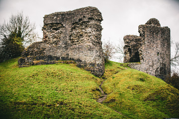 Fototapeta na wymiar castle ruins in llandovery wales
