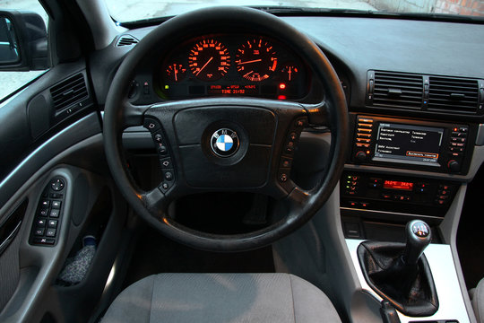 BMW E39 520i