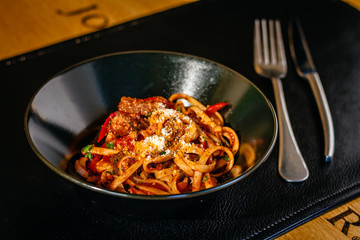 spaghetti with tomato sauce