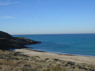 Wybrzeże i plaża przy ruinach Tharros