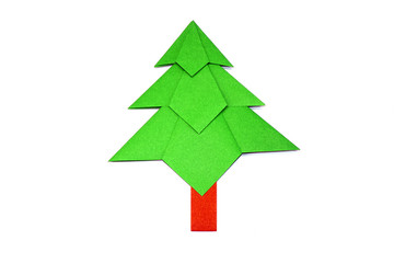 Fototapeta premium Origami Christmas paper art :Christmas tree isolated on white background, Merry Christmas and Happy New year. Copy space