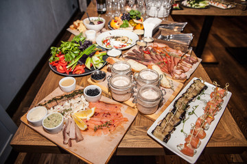 meat slicing on the festive table
