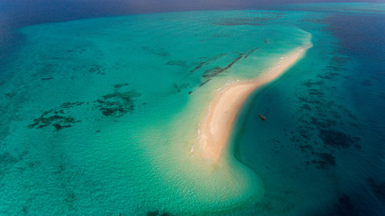 Fototapeta na wymiar sandbank, zanzibar island