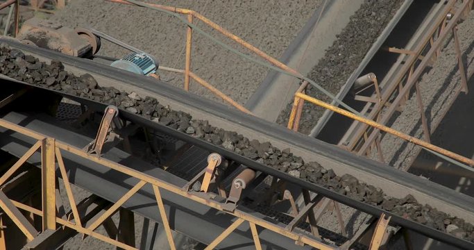 conveyor belt mine line rock transport