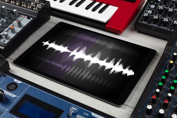Recording music with tablet and electronic music instruments