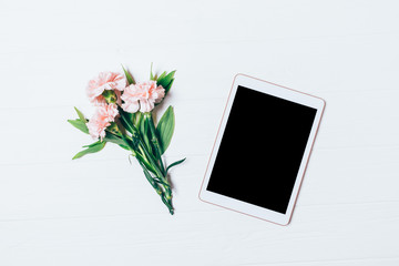 Tablet computer with empty display