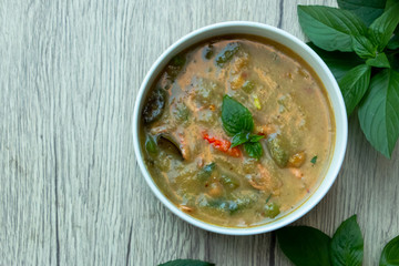 Kaeng Khae with Roasted Rice. Kaeng khae is a curry of northern Thai dish. This curry is made mainly with vegetables, herbs and added meat depending on the variant.