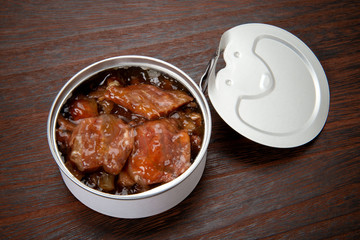 牛肉大和煮缶詰