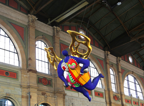 Guardian Angel, Main Station, Zurich HB, Switzerland