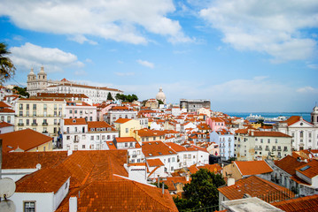 Fototapeta na wymiar Beautiful landscape of the old part of Lisbon