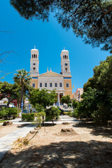 Obraz premium Agios Nicholoas church in the capital of Syros island, Ermoypoli, at Cyclades Greece