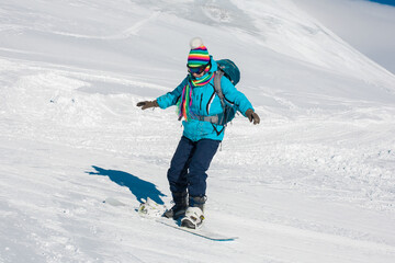 Woman, snowboard winter, rides, goggles