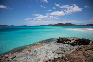 Obraz premium Colourful seascape with clear blue sky viewed from the coastline 2