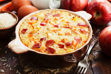 Rice casserole with apples and carrots - 304980900