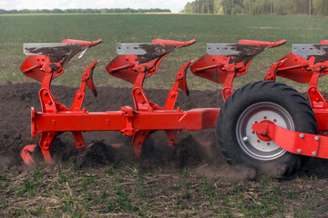 technology of preparing soil for sowing, plow plowing the land