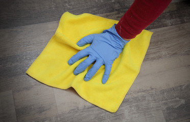 Hand in glove cleaning laminate floor