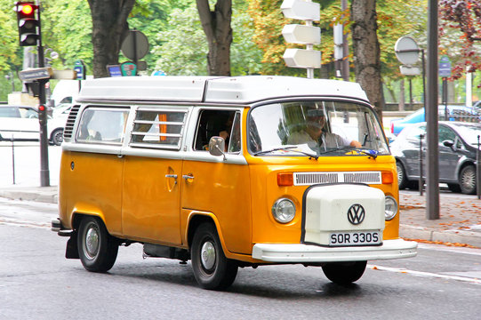 Vw Bus Images – Browse 2,158 Stock Photos, Vectors, and Video | Adobe Stock