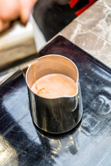 baristam making coffee