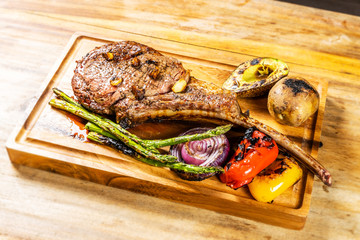 アメリカン ステーキ　 American Wild Tomahawk Beef Steak