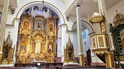 Fototapeta na wymiar Iglesia de San José - Old Town, Panama City