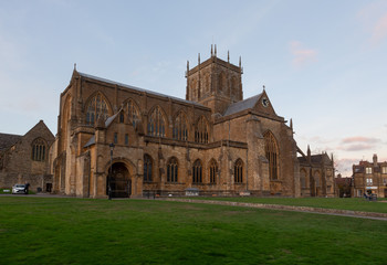 Fototapeta premium Sherborne Abbey in Autumn