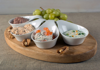 sauce snack for sandwiches, with fish and vegetables