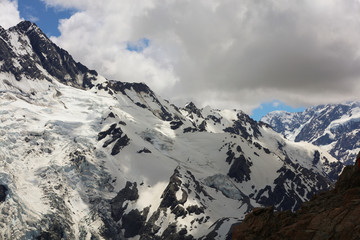 Obraz premium Gletscher und Schnee im Mount Cook Nationalpark in Neuseeland