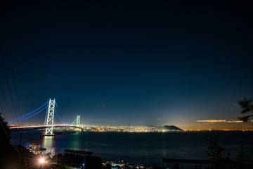 Fototapeta na wymiar 兵庫県・淡路から見る明石海峡と神戸市の夜景