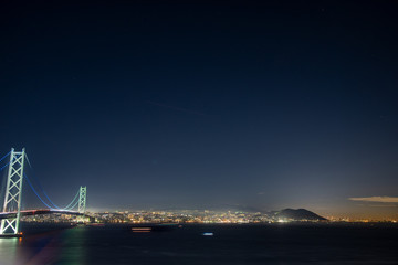 兵庫県・淡路から見る明石海峡と神戸市の夜景