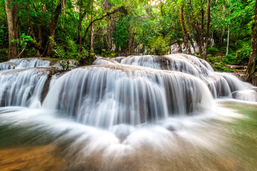 Fototapeta na wymiar Beautiful Waterfalls at Khuean Srinagarindra National Park in Kanchanaburi, Thailand