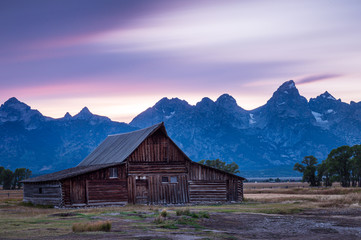 Obraz premium old barn in tetons