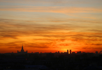 Fototapeta na wymiar Photo of a gorgeous sunset view from the top in Moscow