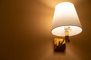 ベッドサイドライト