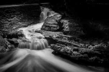Obraz premium Dam waterfalls