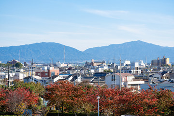 大阪平野からみる金剛山・葛城山