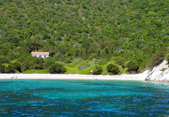 One Hous Bay