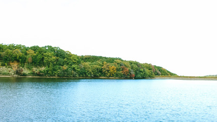 Fototapeta na wymiar autumn leaves, lake, forest