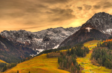 Die Alpen im Herbst