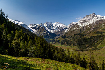 Fototapeta na wymiar Alpenpanorama Österreichs