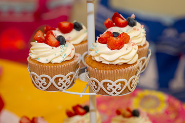 cakes with strawberries
