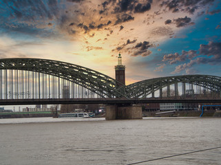 Brücke über Rhein bei Köln